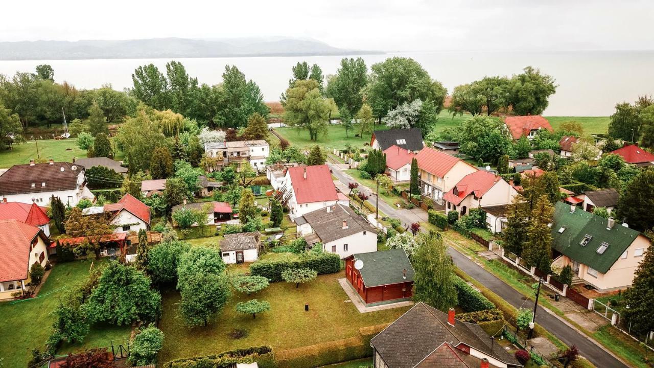 Lake House Farsang Balatonberény Eksteriør bilde