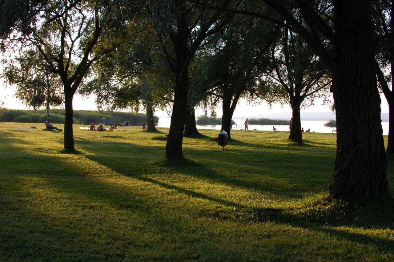 Lake House Farsang Balatonberény Eksteriør bilde